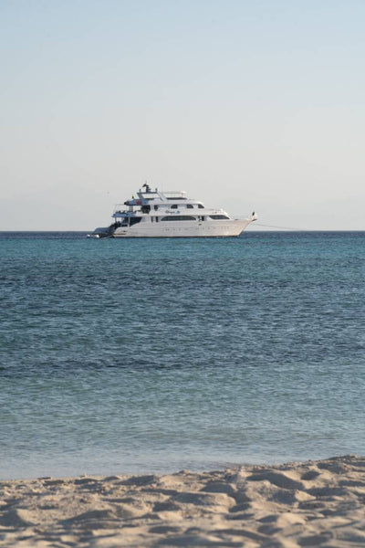 Full Charter Live Aboard